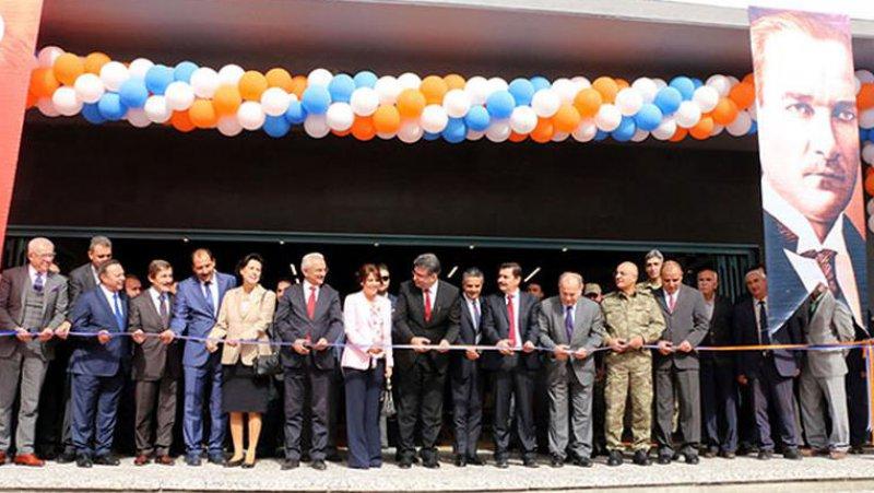 Erdem, Erzincan’da Öğrenci Merkezi açılışına katıldı